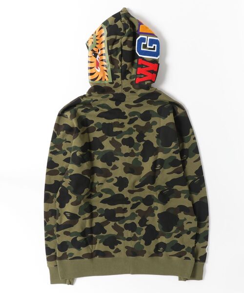 A BATHING APE（アベイシングエイプ） パーカー 1ST CAMO SHARK FULL