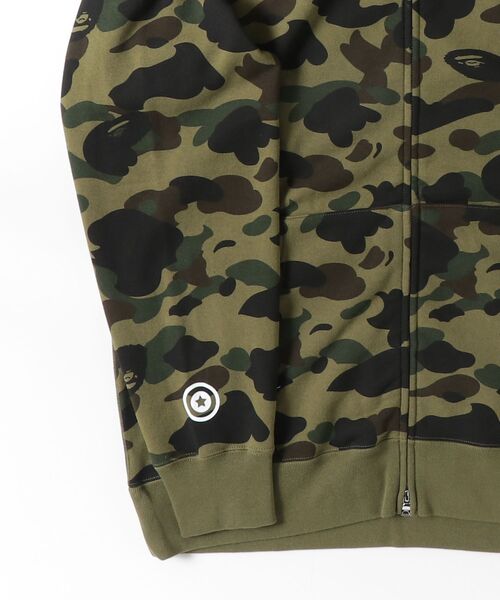 A BATHING APE（アベイシングエイプ） パーカー 1ST CAMO SHARK FULL
