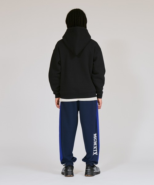 Champion アクションスタイル プルオーバー スウェットパーカー M 新品 Champion（チャンピオン） パーカー 「Champion/チャンピオン」メンズ