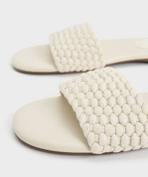 台湾 CHARLES&KEITH リボン 厚底スリッパ CHARLES & KEITH Tバー カーブプラットフォームスポーツサンダル