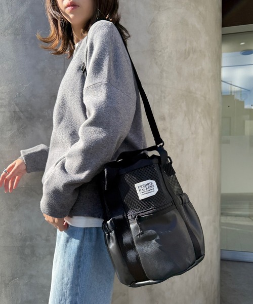 FREDRIK PACKERS（フレドリックパッカーズ） ショルダーバッグ バッグ