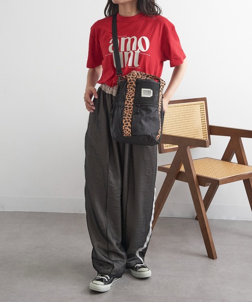 FREDRIK PACKERS（フレドリックパッカーズ） ショルダーバッグ バッグ