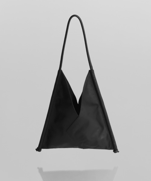 YArKA ヤーカ　トライアングルトート　リアルレザー　ブラック YArKA/ヤーカ】real onehandl tote/トライアングルトート