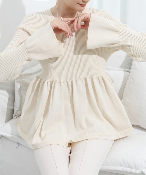 ニット セーター 編地の変化でメリハリのあるシルエットに。ペプラム