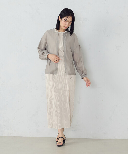 ▫️新品　ベージュ　サイズ42 ストレッチプリーツスカート　定価2.8万 セール】 ストレッチプリーツ ナロースカート / セットアップ