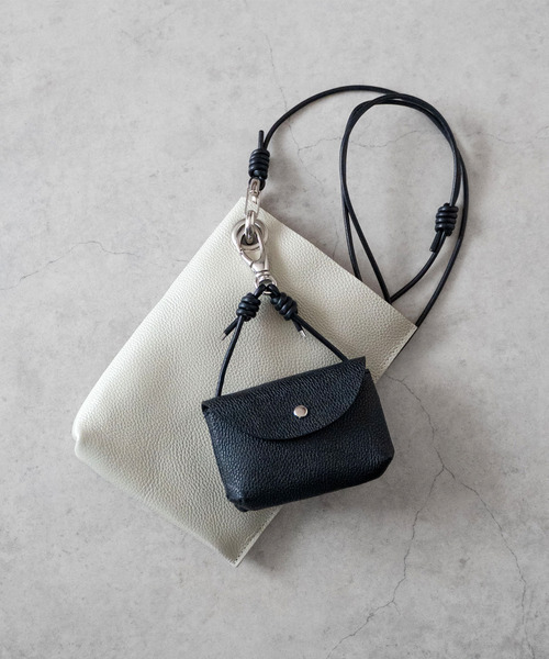 SENTI（センティ） ポーチ センティ / SHRINK LEATHER HOOK POUCH