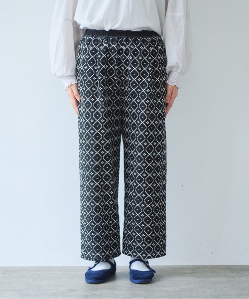 パンツ 単色刺繍wide pettit pants レディースの画像