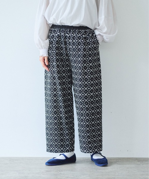 パンツ 単色刺繍wide pettit pants レディースの画像