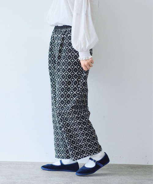 パンツ 単色刺繍wide pettit pants レディースの画像