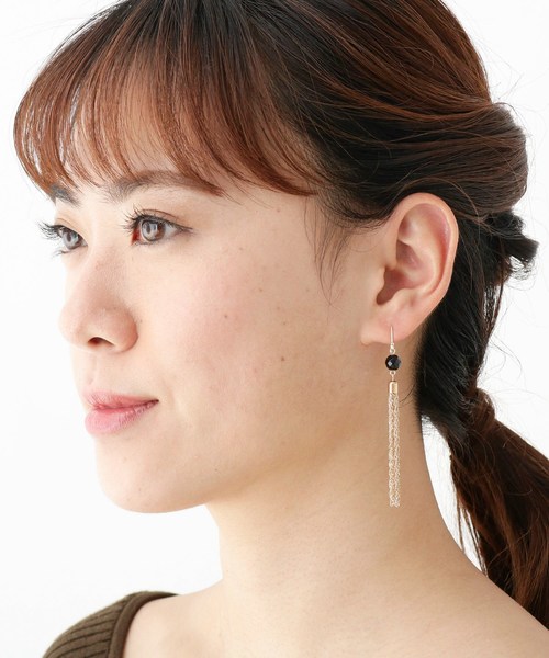 ピアス K10カラーストーン（オニキス）タッセル フックピアス レディースの画像