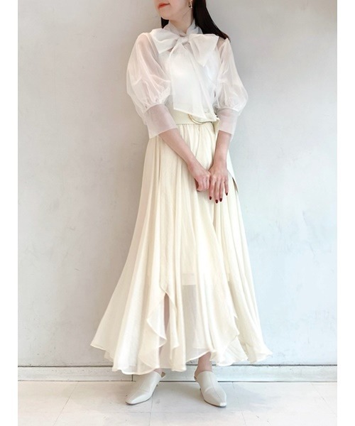 超特価美品 新品 LILY BROWN ウエストリブシャーリングトップス 光沢