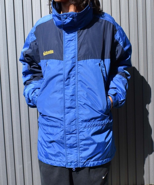 【Columbia コロンビア】ヴィンテージナイロンジャケット XL y2k Columbia（コロンビア） ナイロンジャケット 「ヴィンテージ古着」Y2K