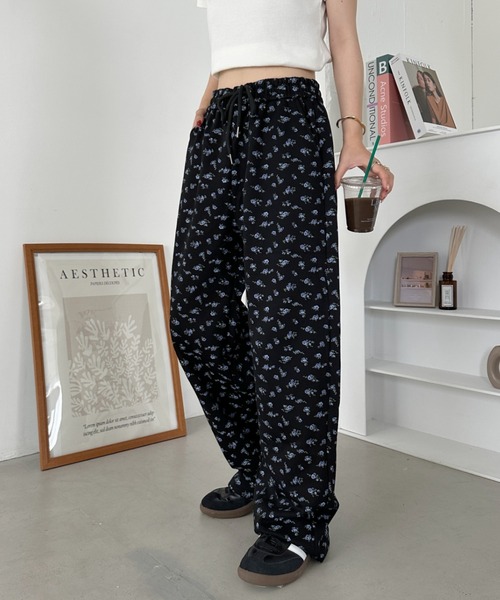 VALENTINO フラワー バタフライ プリント スウェットパンツ サイズM メンズスウェットパンツ 花柄 ボタニカル柄 フラワープリント