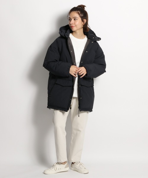 新品未使用　タグ付き　niko and…ブラックダウンジャケット niko and（ニコアンド）の「エアコンダウンジャケット（ダウン