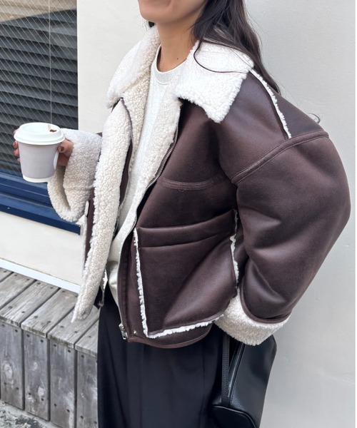 COLONY 2139（コロニー トゥーワンスリーナイン） ムートンコート