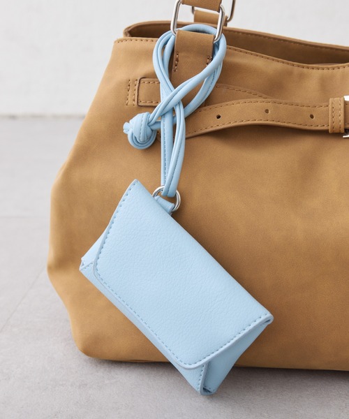 トートバッグ :「ZOZO限定」「ONOFF使用可能！A4サイズ収納可能！」ポーチ付きベルトデザインBAG レディースの画像