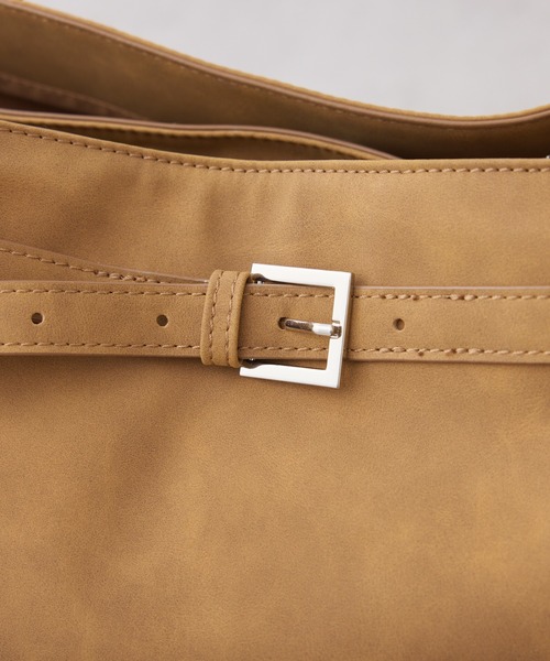 トートバッグ :「ZOZO限定」「ONOFF使用可能！A4サイズ収納可能！」ポーチ付きベルトデザインBAG レディースの画像
