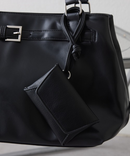 トートバッグ :「ZOZO限定」「ONOFF使用可能！A4サイズ収納可能！」ポーチ付きベルトデザインBAG レディースの画像