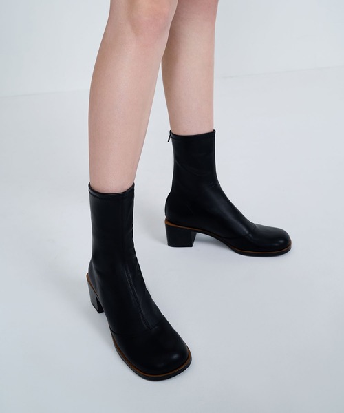 CHARLES ＆ KEITH ブーツ ステッチトリム アンクルブーツ