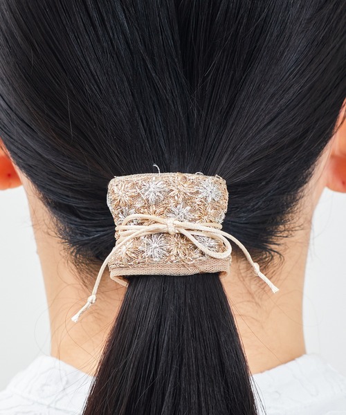 Zoule ヘアピン ゾーラ:embroidery cuff55 フラワー刺繍