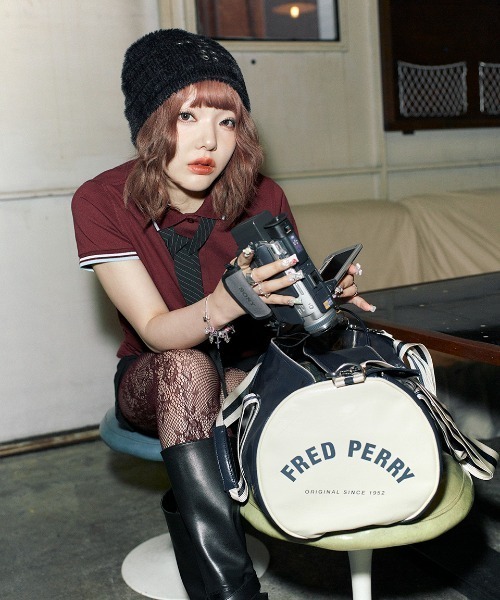 【新品未使用、タグ付き】フレッドペリー Classic Barrel Bag FRED PERRY（フレッドペリー） ショルダーバッグ バッグ 新色先行予約
