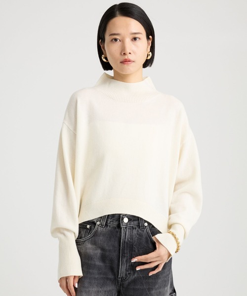 BABYLONE クリーム色 2024 ニット　新品 BABYLONE クリーム色 2024 ニット新品