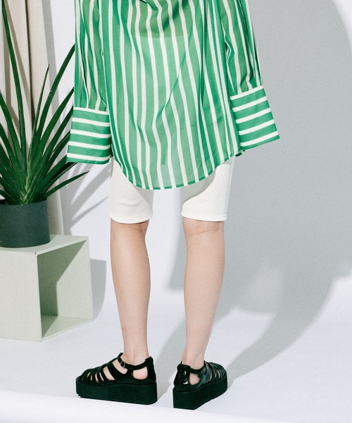 メゾンスペシャル　クロップドパンツ　新品です。 MAISON SPECIAL 「MAISON SPECIAL」 クロップドパンツ 36