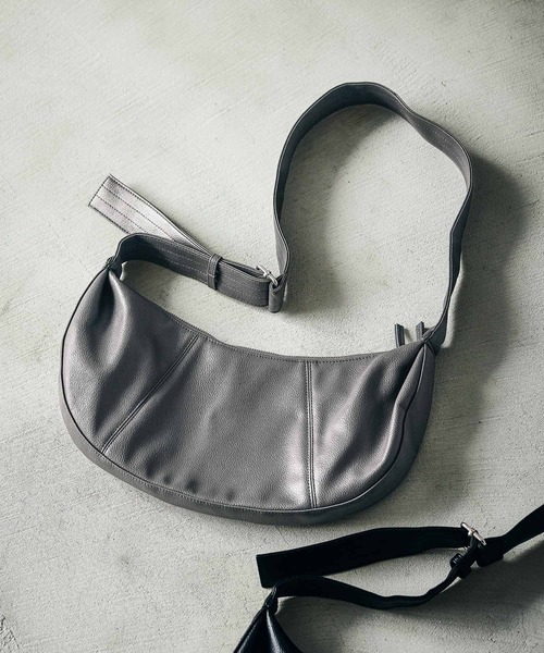 LAKOLE（ラコレ） ショルダーバッグ バッグ フェイクレザー
