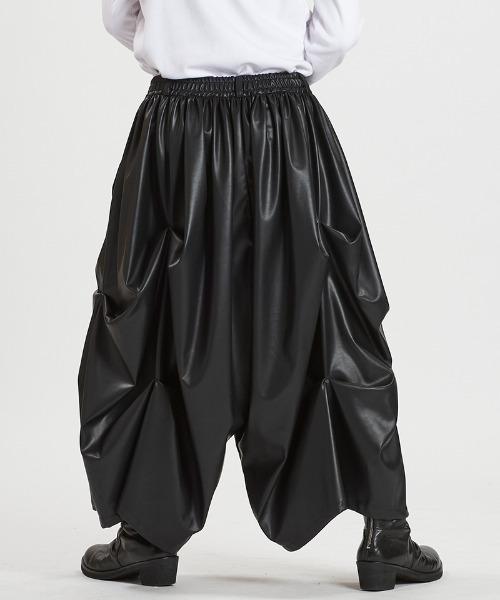 NO ID.（ノーアイディー） パンツ mp14319-シンセティックレザー