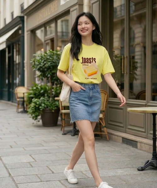 September SEOUL tシャツ 半袖 バターグラフィックプリントTシャツ