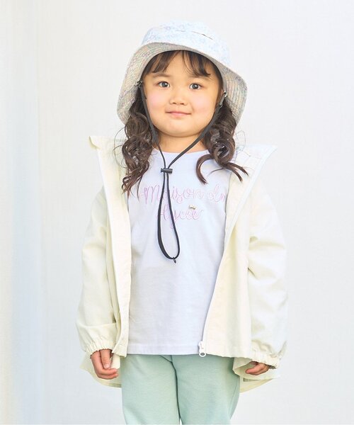 バーバリー　キッズ　薄手ブルゾン【美品】ホワイト フード付きジャケット ブルゾン アウター 「水をはじく！」「撥水・防汚・耐久・UV」収納袋