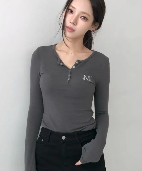 MUCENT（ムセント） tシャツ 「日本未発売/WEB限定」/スナップボタン