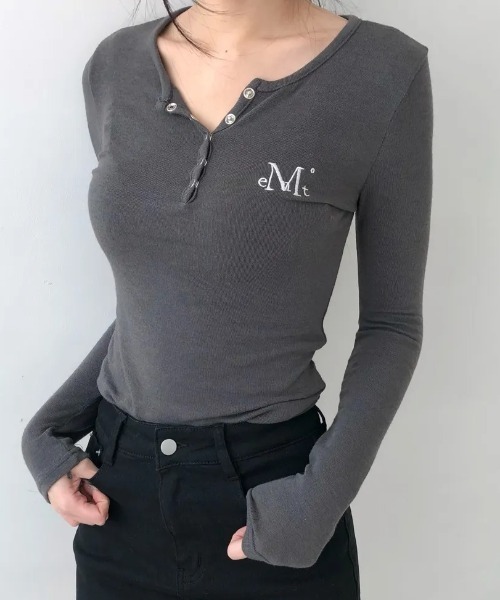 MUCENT（ムセント） tシャツ 「日本未発売/WEB限定」/スナップボタン