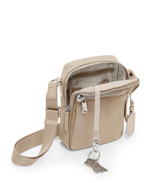 TUMI（トゥミ） ショルダーバッグ バッグ VOYAGEUR 「ペルシャ」クロス