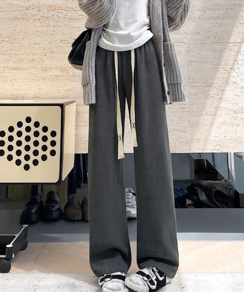 NOTHING WRITTEN コーデュロイ ストレートパンツ 黒 NOTHING WRITTEN コーデュロイ ストレートパンツ 黒