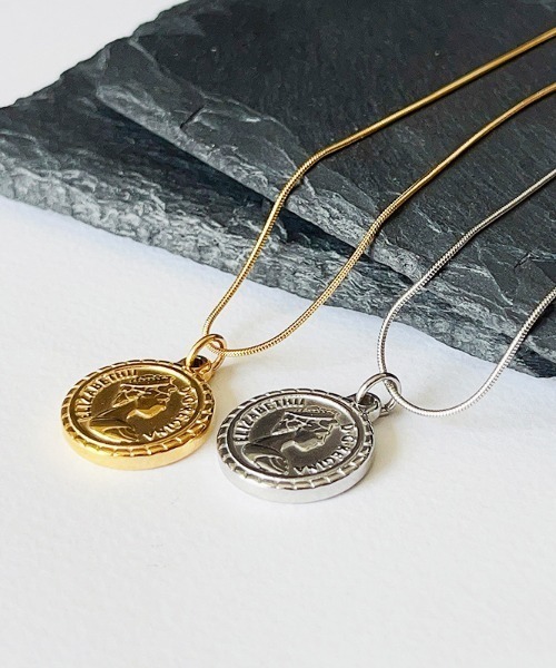 CIA 1983 メタルペンダントネックレス ステンレス クロスネックレス