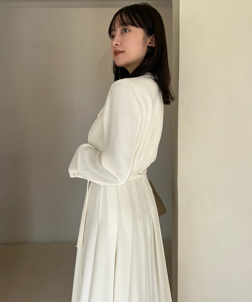 新品未使用【anuans】カシュクールタックワンピース　WHITE アニュアンス anuans カシュクールタックワンピース （WHITE