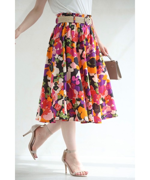 再入荷8月4日 彩り溢れる花モチーフ柄ミディアムスカート（ベルト付き）cawaii w61198ps S~3L対応 ウエストゴム ふんわり カラフル ピンク オシャレ 個性的 大人可愛い エレガント 上品 春 夏 綿100％  レディース ファッション ミセス 30代 40代 50代 cawaii スカート 彩り溢れる花モチーフ柄ミディアムスカート（ベルト