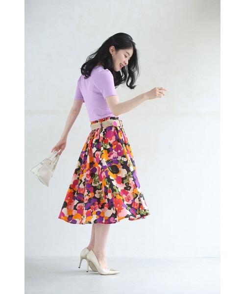 cawaii スカート 彩り溢れる花モチーフ柄ミディアムスカート（ベルト