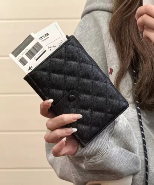 Port（ポート） パスポートケース 「 」 キルティング デザイン