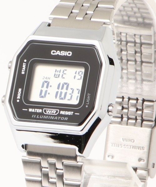CASIO デジタル腕時計 ステンレスバンド 箱付き CASIO デジタル腕時計 ステンレスバンド 箱付き