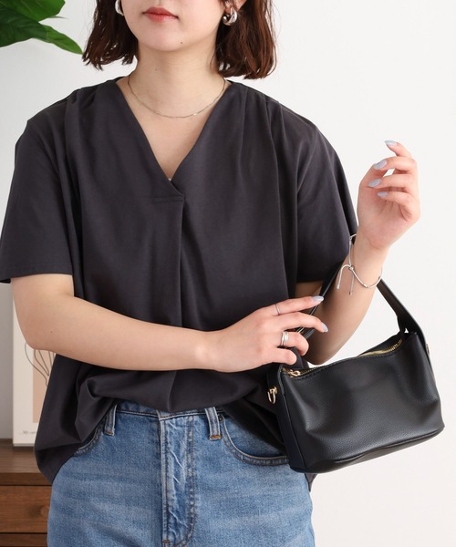 atONE（アットワン） スマホショルダー tシャツ 半袖 ブラウス風タック