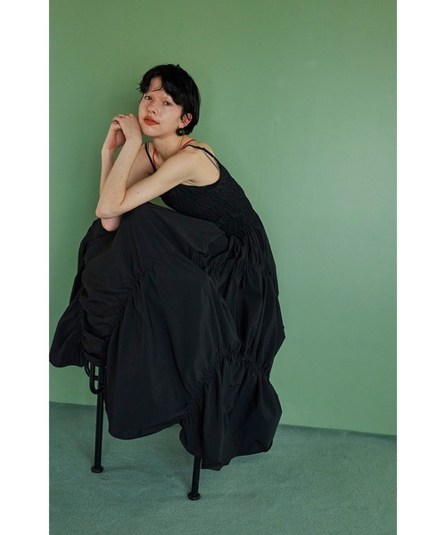 OMMO（オーエムエムオー） ワンピース IRREGULAR SHIRRING CAMI OP