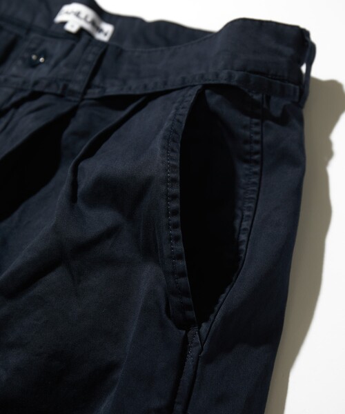 パンツ YLEVE FINX COTTON CHINO 2TUCK YLEVE / FINX COTTON CHINO 2TUCK ボトム