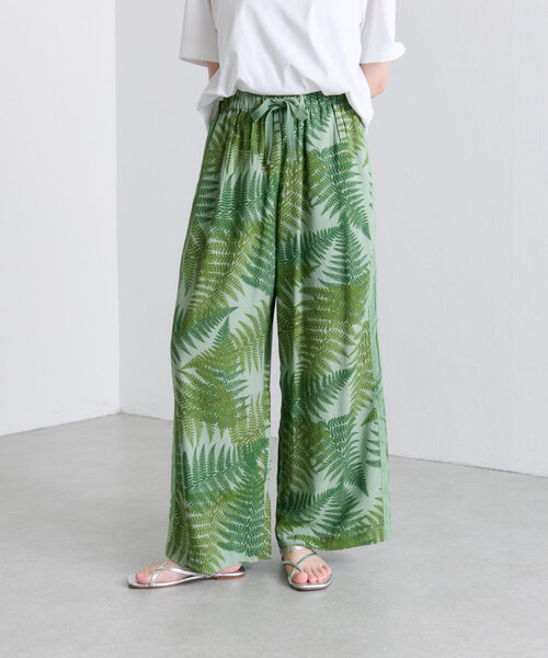 Aritzia ドレスパンツ　スネークプリント模様 トラウザーズ ear PAPILLONNER パンツ シダ柄パンツ「SUM1 STYLE(スミスタイル