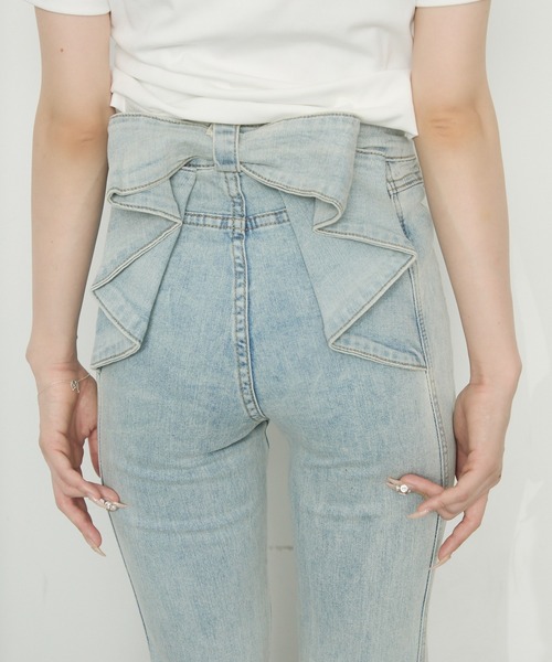 バックリボンデニムパンツ ⚠️本日まで TITTY＆CO. ジーンズ デニム デニムパンツ バックリボンデニム