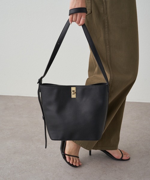pual ce cin ショルダーバッグ バッグ フェイクレザーヴィンテージ