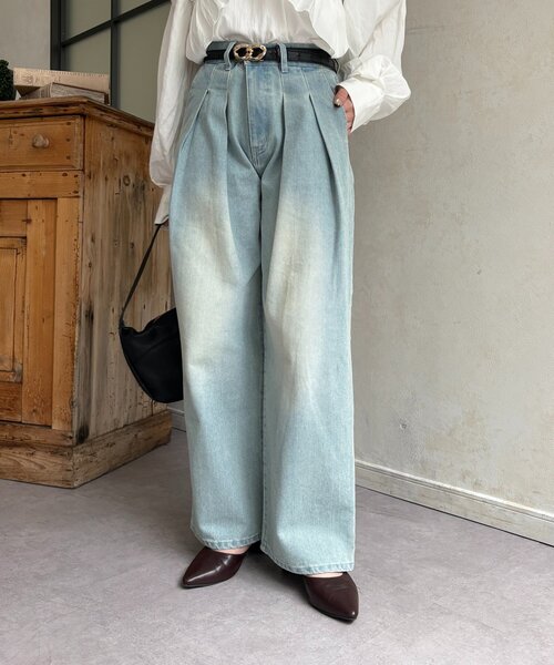 Thevon（ゼヴォン） ジーンズ デニム デニムパンツ 2タックデニム