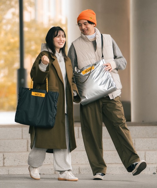 「KiU」 2WAYバッグ FREE シルバー レディース_画像2