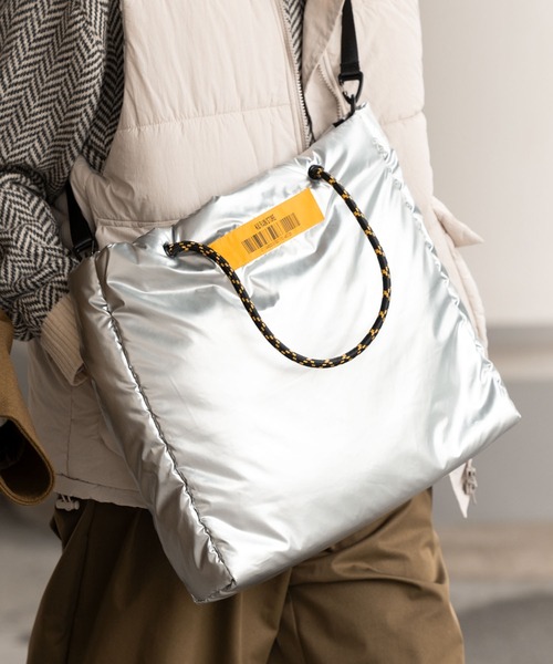 「KiU」 2WAYバッグ FREE シルバー レディース_画像3